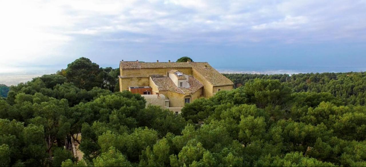 Villa La Grange De La Chevre D'Or à Lagnes Extérieur photo